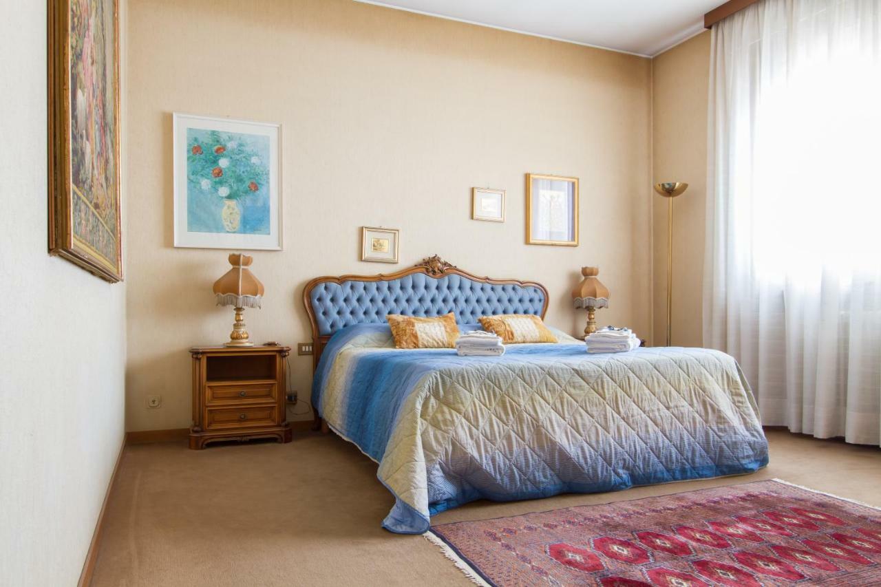 Appartamento Ampio E Indipendente Con Vista Giardino Paderno d'Adda ภายนอก รูปภาพ